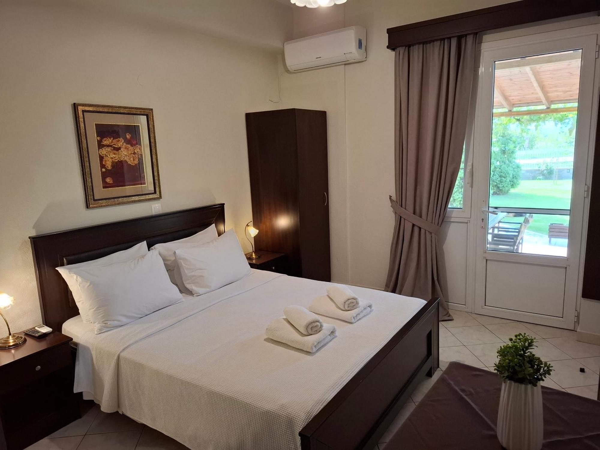 Apartament Lithos Káto Loutrákion Zewnętrze zdjęcie